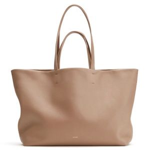 Cuyana Classic Easy Leather Tote in Cappuccino — Pebbled Leather
